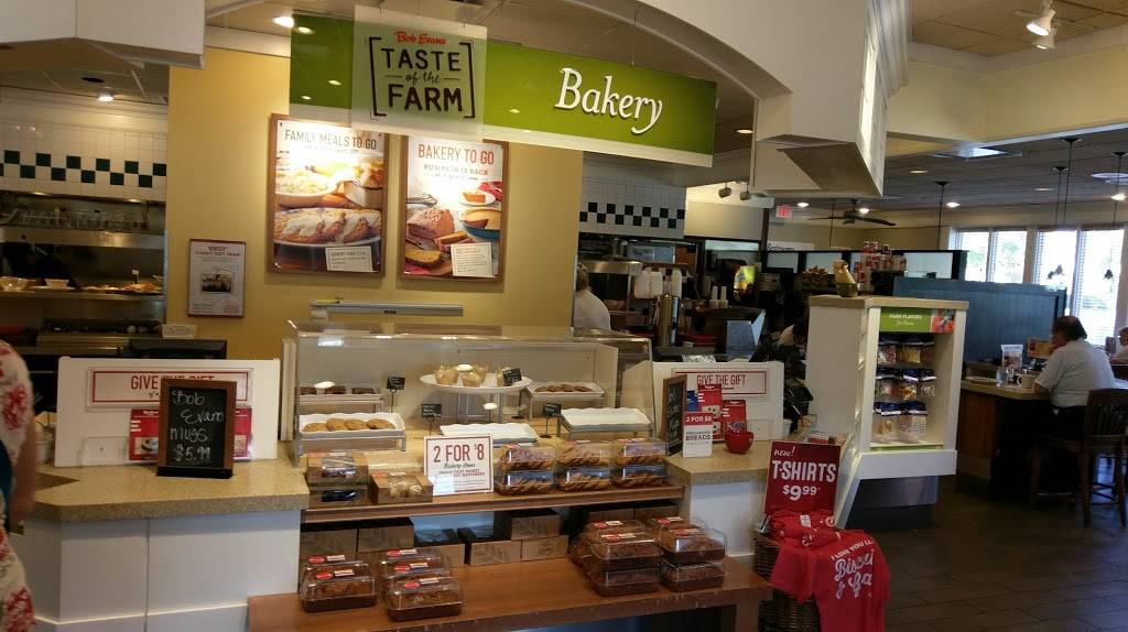 Bob Evans | restaurant | 2410 66th St N, St. Petersburg, FL 33710, USA | 7273474545 OR +1 727-347-4545