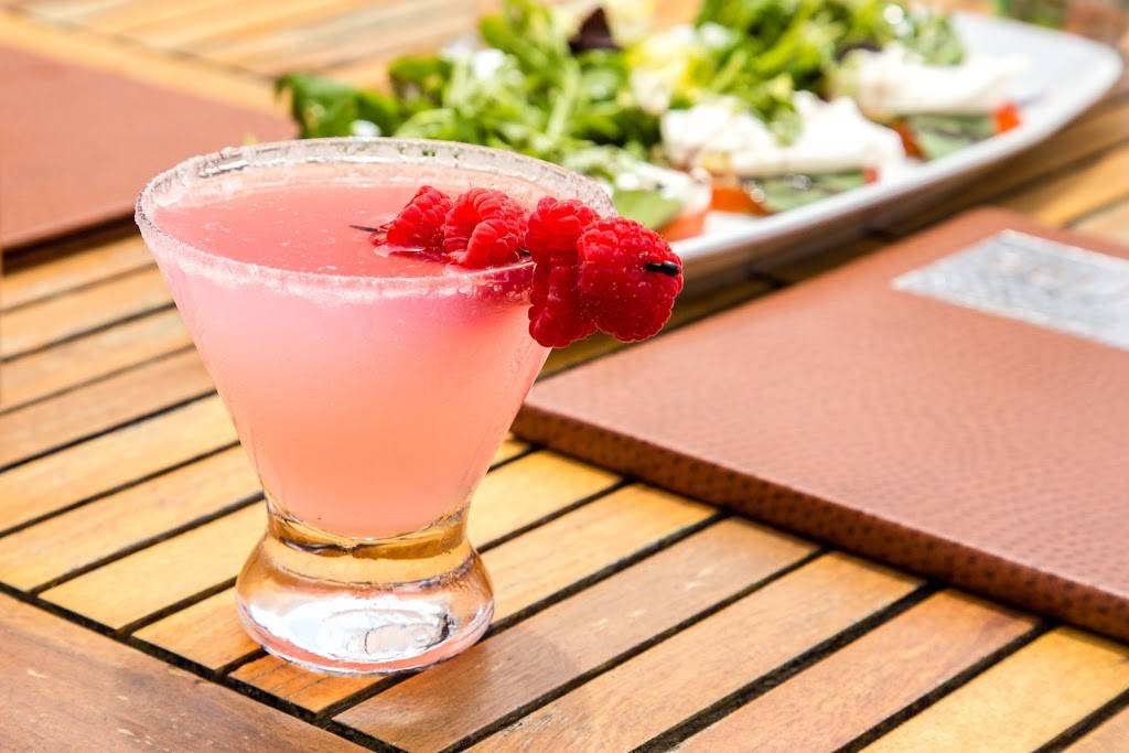 Waters Edge Restaurant and Bar | restaurant | 1510 Anchors Way, Ventura, CA 93001, USA | 8056421200 OR +1 805-642-1200