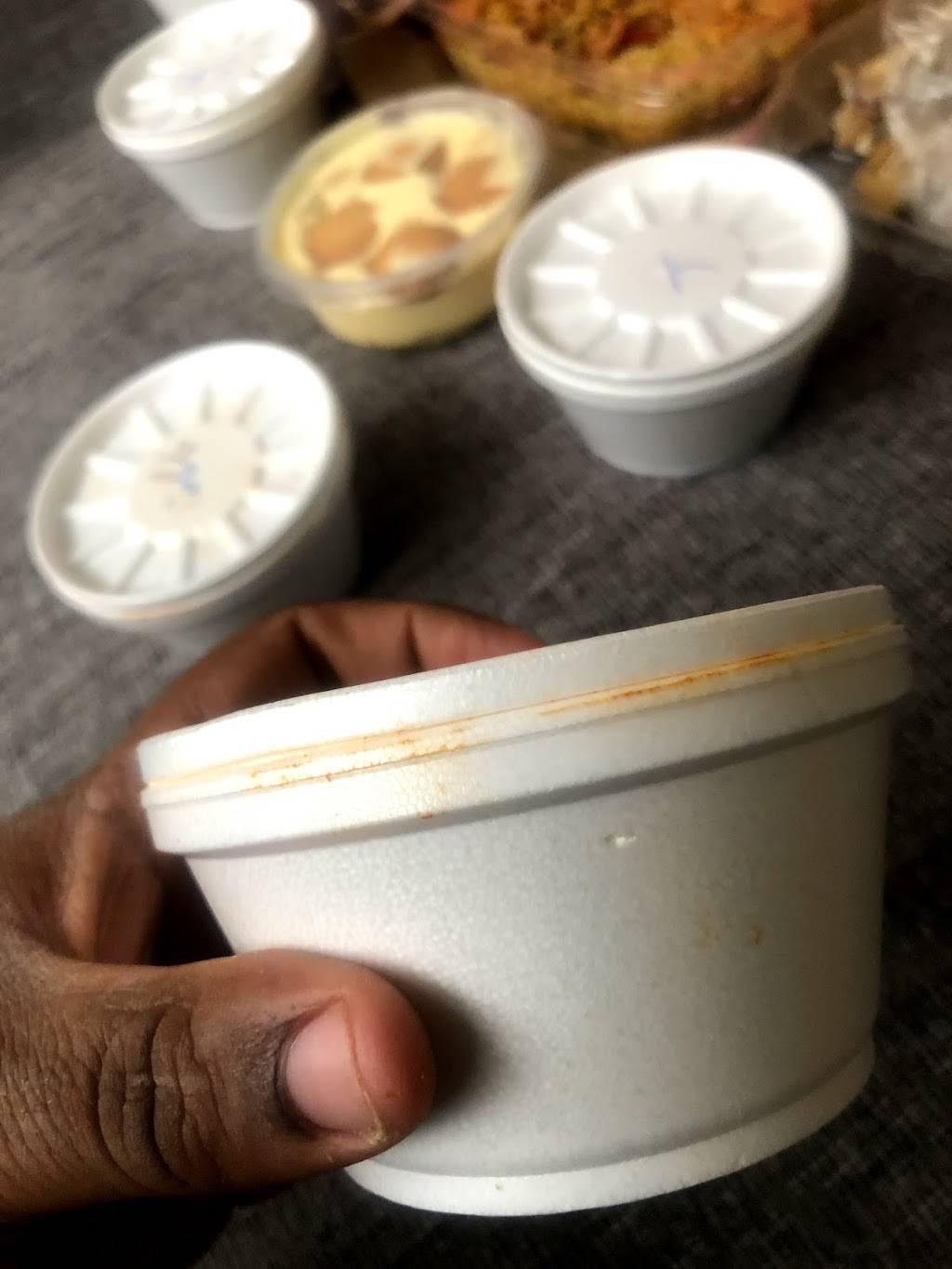 J-N-J Southern Kitchen | meal delivery | 10722 Reisterstown Rd, Owings Mills, MD 21117, USA | 4105261000 OR +1 410-526-1000