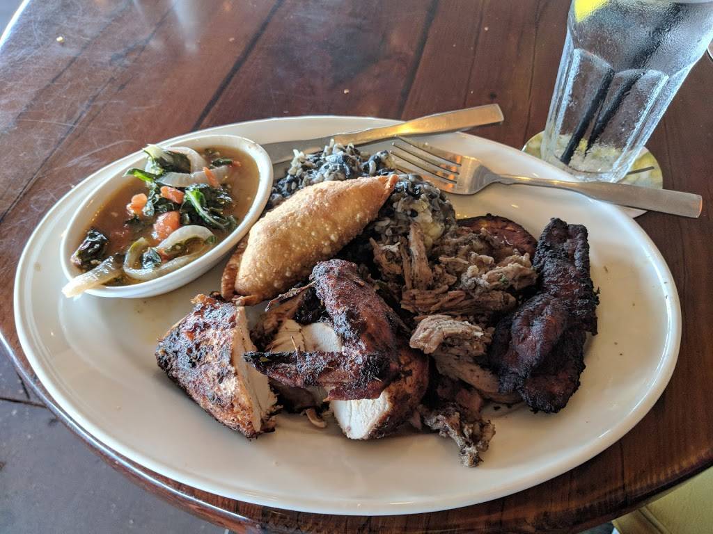 Bahama Breeze | meal takeaway | 1200 N Alafaya Trail, Orlando, FL 32828, USA | 4076586770 OR +1 407-658-6770