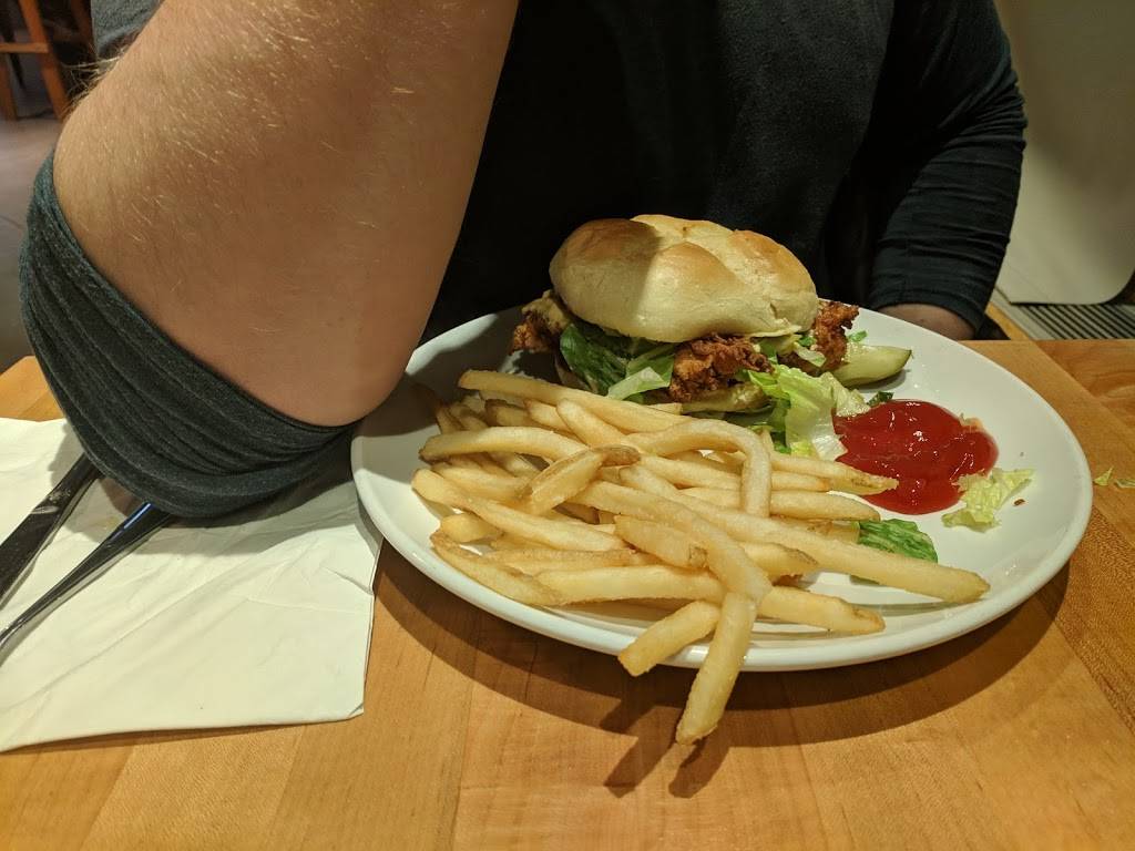 Cisco Brewers Portsmouth | restaurant | 35 Corporate Dr, Pease International Tradeport, Portsmouth, NH 03801, USA | 6033807575 OR +1 603-380-7575