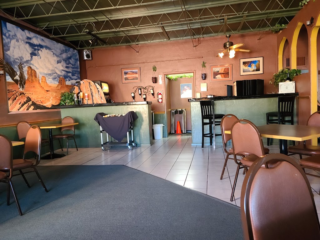 Bonkers Restaurant | restaurant | 810 N Navajo Dr, Page, AZ 86040, USA | 9286452706 OR +1 928-645-2706