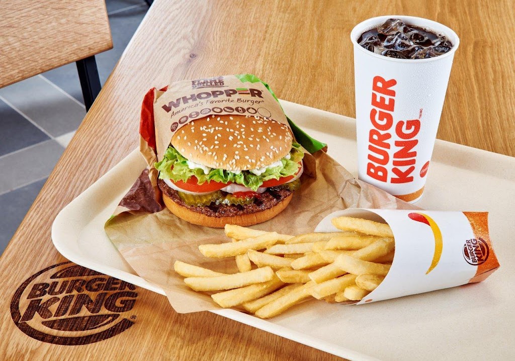 Burger King | restaurant | 106 Liberty St, New York, NY 10006, USA | 9173381887 OR +1 917-338-1887