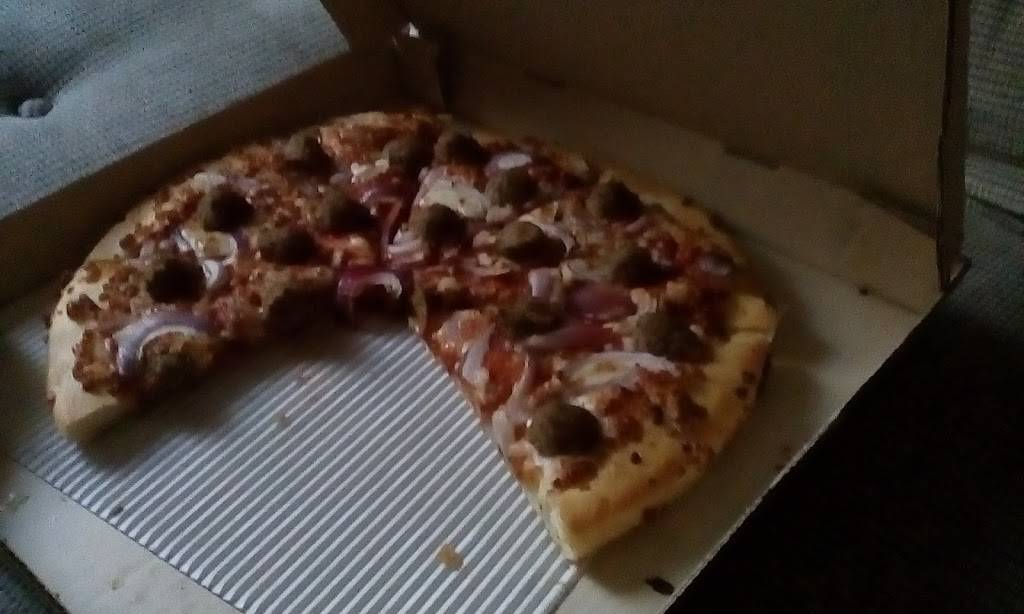 Pizza Hut | meal takeaway | 6203 Belmont Rd, Chesterfield, VA 23832, USA | 8047453333 OR +1 804-745-3333