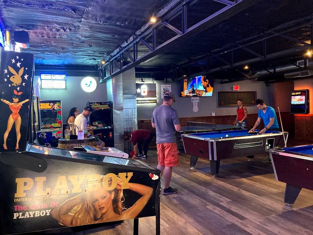 Social Beer Garden HTX | restaurant | 3101 San Jacinto St, Houston, TX 77004, USA | 7136369357 OR +1 713-636-9357