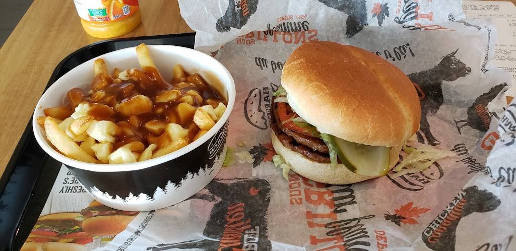 Harveys | restaurant | 2211 County Road #28, Port Hope, ON L1A 3W4, Canada | 9058851400 OR +1 905-885-1400