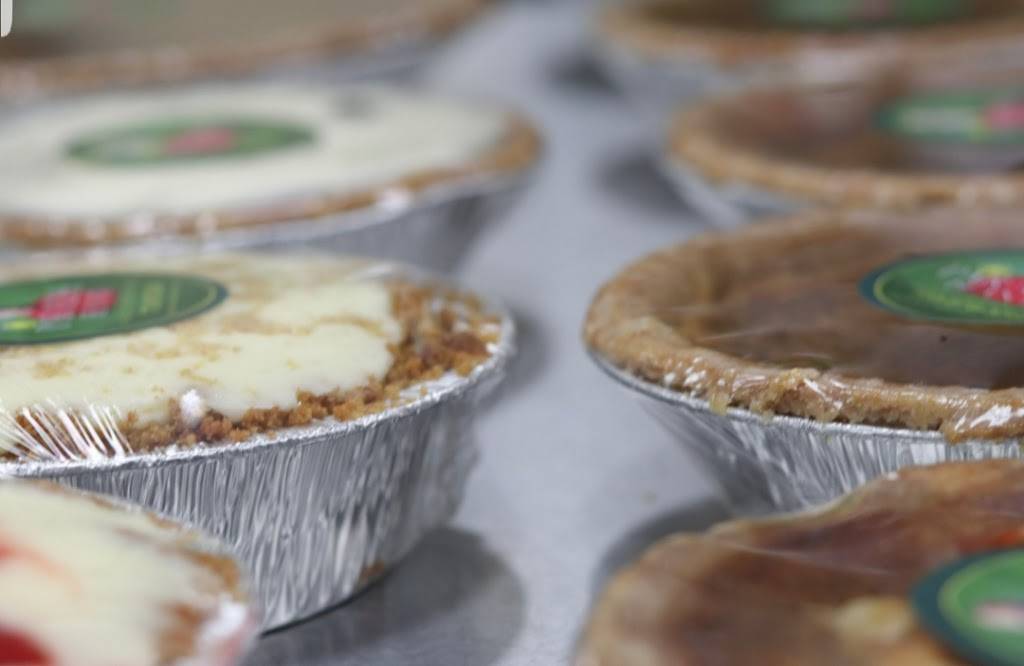 The Foodies Spot | restaurant | 7350 S Stony Island Ave, Chicago, IL 60649, USA | 7734203948 OR +1 773-420-3948