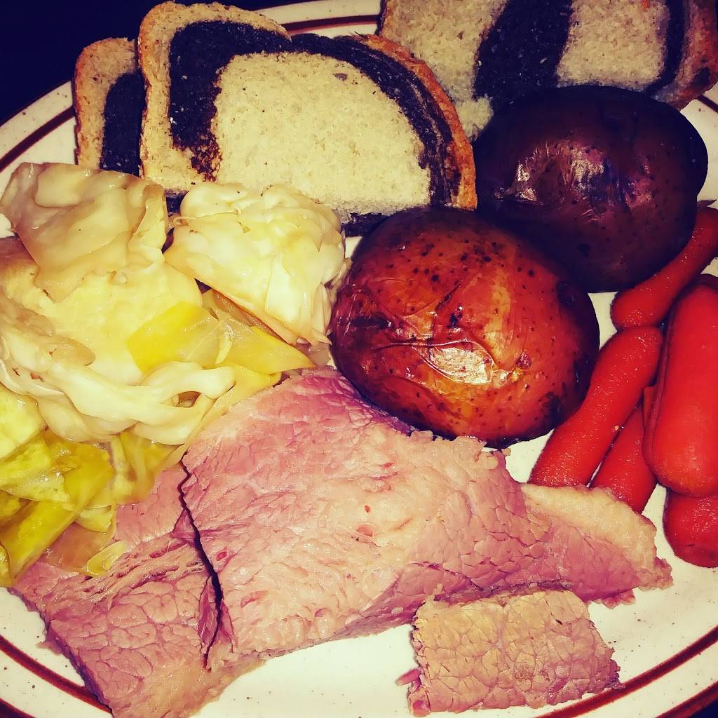 Scott Es Pub | restaurant | 3800 S 108th St, Greenfield, WI 53228, USA | 4145457889 OR +1 414-545-7889