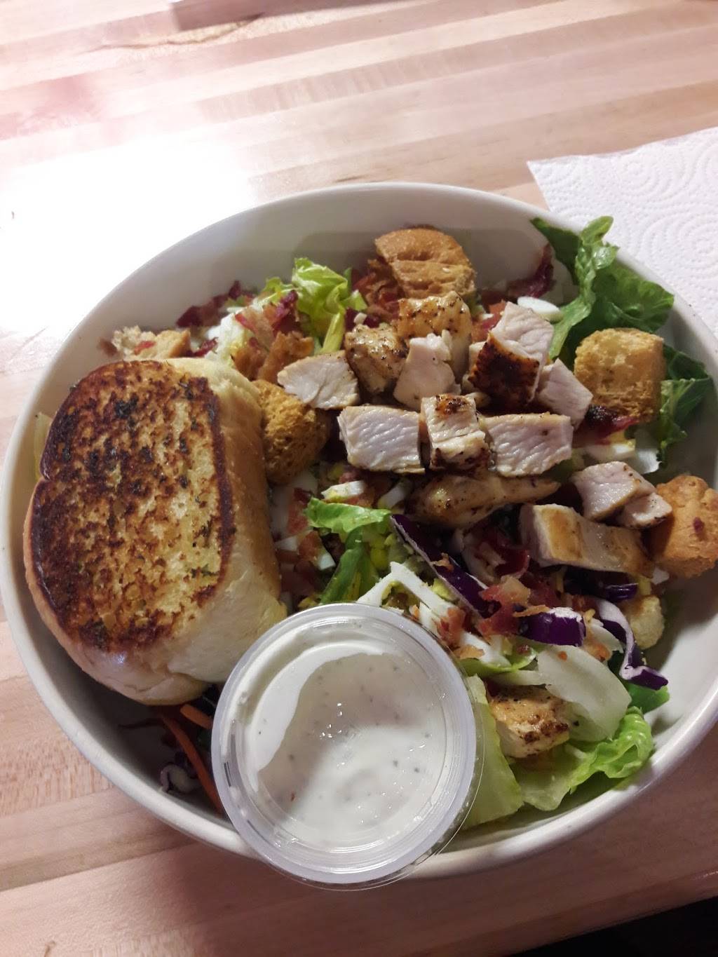 Fuddruckers | restaurant | 7704 W Bell Rd, Glendale, AZ 85308, USA | 6239798826 OR +1 623-979-8826