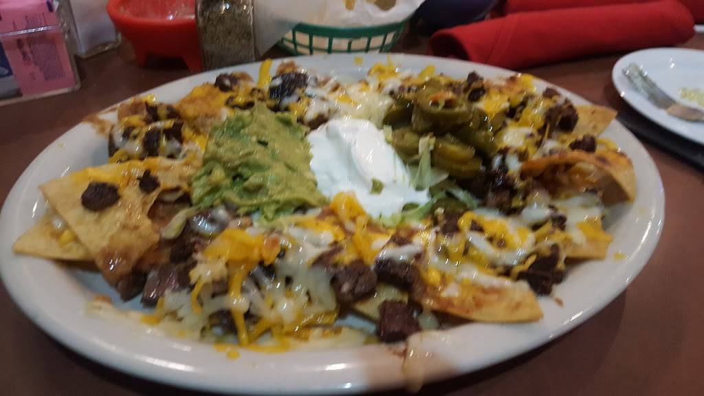 Los Faroles Mexican Restaurant | restaurant | 18174 River Sage Dr #108, Houston, TX 77084, USA | 2818597200 OR +1 281-859-7200