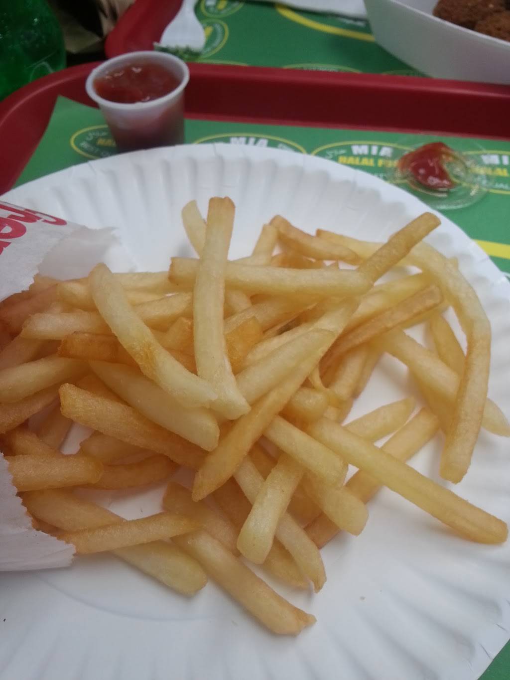 Mia Halal Food | restaurant | 105-07 Cross Bay Blvd, Ozone Park, NY 11417, USA | 7183743902 OR +1 718-374-3902