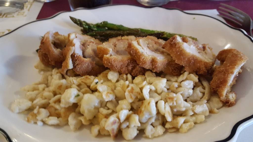 Gasthaus | restaurant | 115 N Dixie Way, Roseland, IN 46637, USA | 5742724287 OR +1 574-272-4287