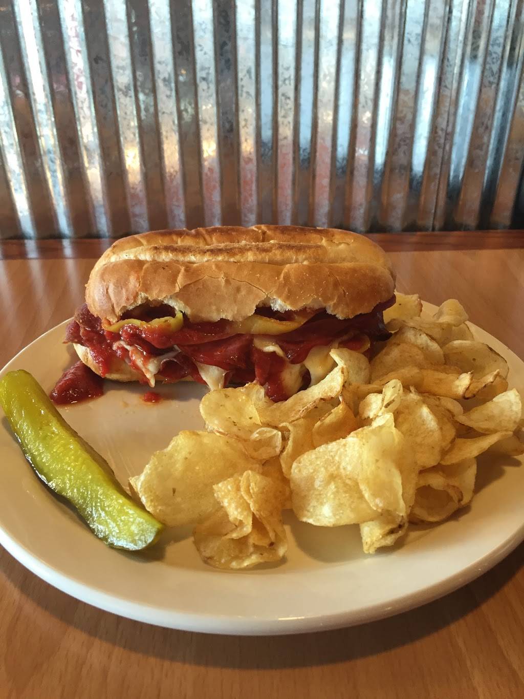 Mikeys Pizza | restaurant | 406 W Harding Rd, Springfield, OH 45504, USA | 9373981700 OR +1 937-398-1700