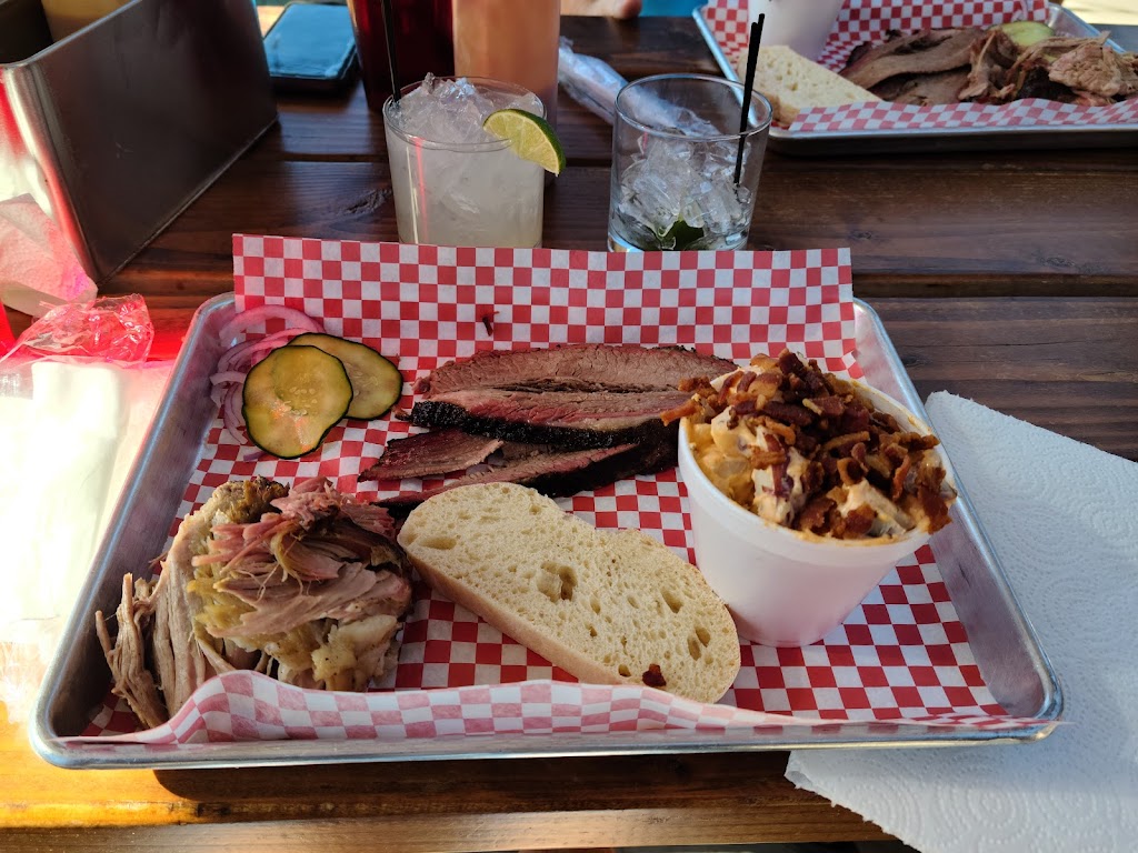 Silver King Smokehouse & Saloon | restaurant | 404 Main St, Superior, AZ 85173, USA | 5206897100 OR +1 520-689-7100