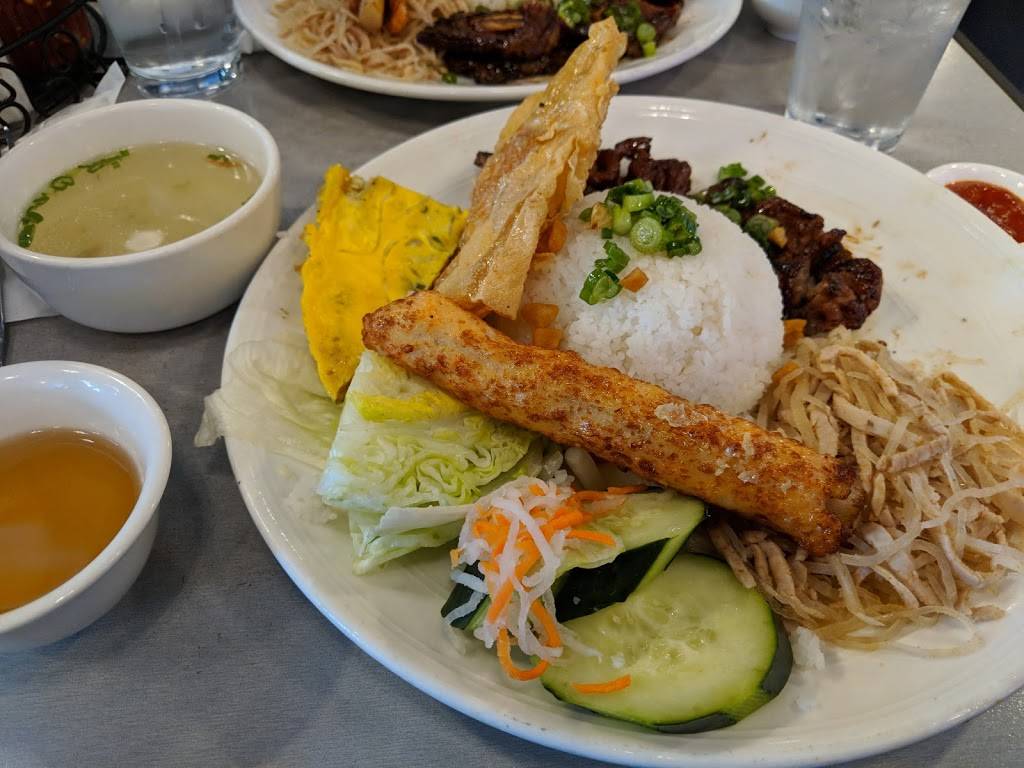 Com Tam Thien Huong | restaurant | 1759 E Capitol Expy, San Jose, CA 95121, USA | 4082748188 OR +1 408-274-8188