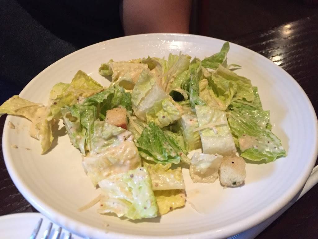 Carrabbas Italian Grill | restaurant | 3021 SW 34th St, Gainesville, FL 32608, USA | 3526920083 OR +1 352-692-0083