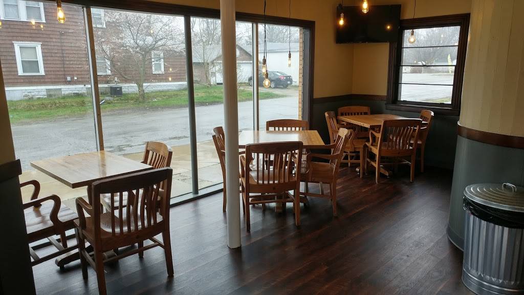 Pizza King Dine In | restaurant | 1304 W Mulberry St, Kokomo, IN 46901, USA | 7654574471 OR +1 765-457-4471