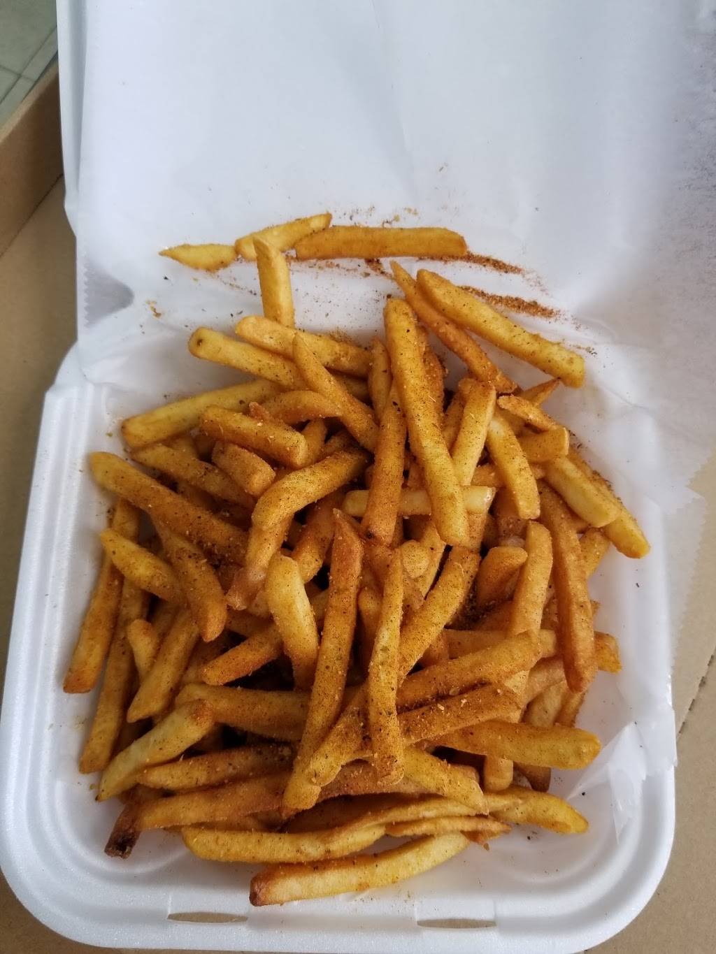 Golden Halal Pizza | restaurant | 10509 W Warren Ave, Dearborn, MI 48126, USA | 3138460922 OR +1 313-846-0922