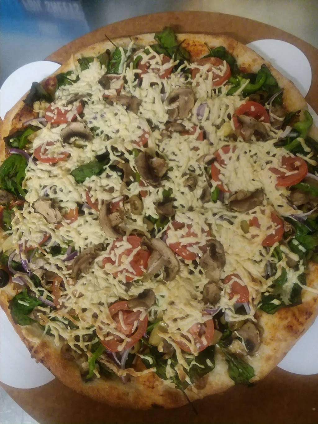 Reds Pizzeria | restaurant | 173 S Main St, Eureka Springs, AR 72632, USA | 4792447170 OR +1 479-244-7170