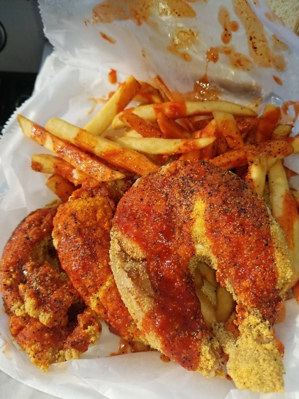 Golden Fish & Chicken | restaurant | 4457 S Cottage Grove Ave, Chicago, IL 60653, USA | 7735383474 OR +1 773-538-3474