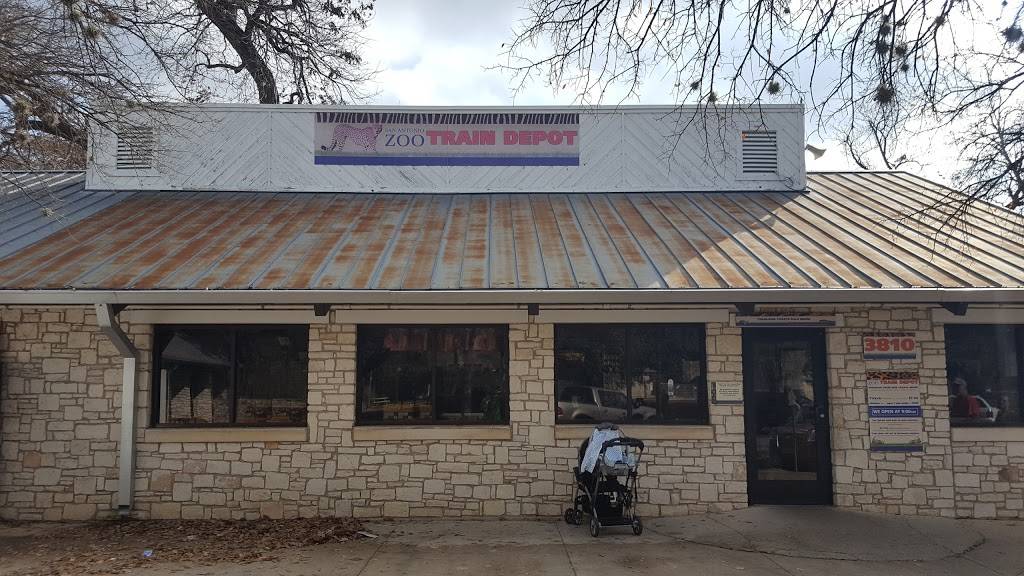 Train Cafe | restaurant | 3910 N St Marys St, San Antonio, TX 78212, USA | 2107357522 OR +1 210-735-7522