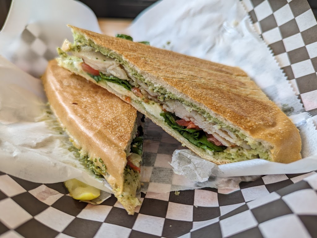 Pop-A-Top Sandwich Shop | restaurant | 2 E University Ave, Gainesville, FL 32601, USA | 3526920068 OR +1 352-692-0068