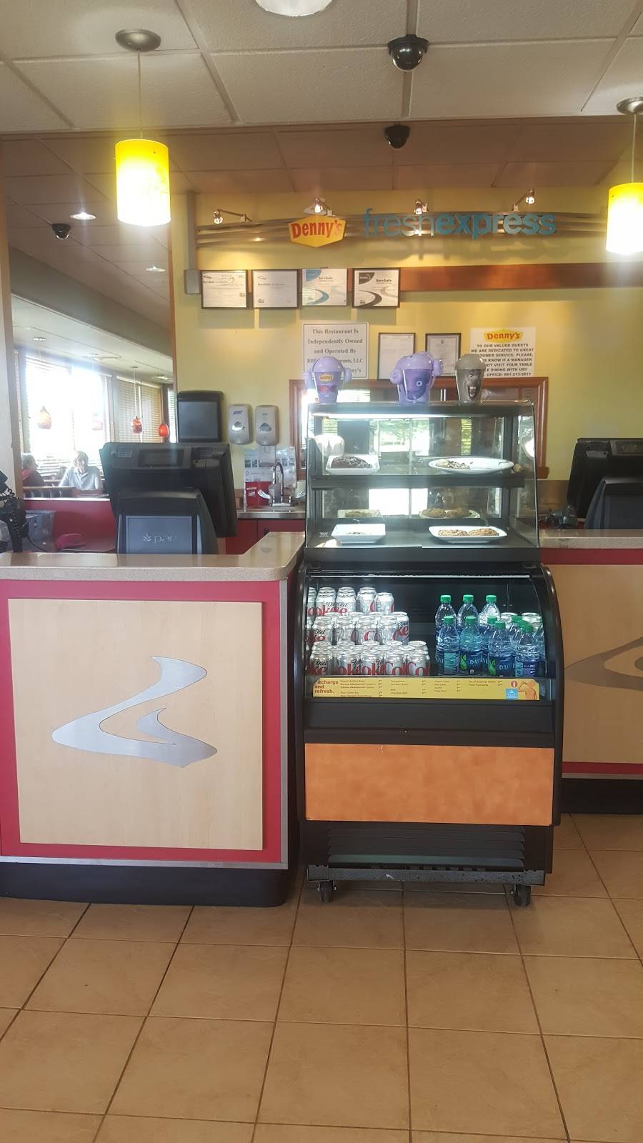 Dennys | restaurant | 6598 W Broad St, Richmond, VA 23230, USA | 8042887553 OR +1 804-288-7553