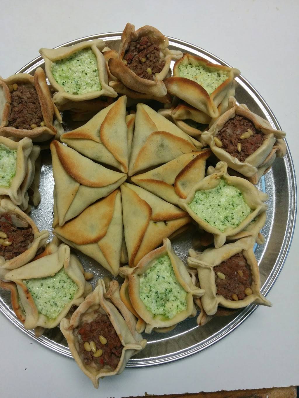 Wally’s Gyros & Subs | restaurant | 1541 Cesery Blvd, Jacksonville, FL 32211, USA | 9047441401 OR +1 904-744-1401