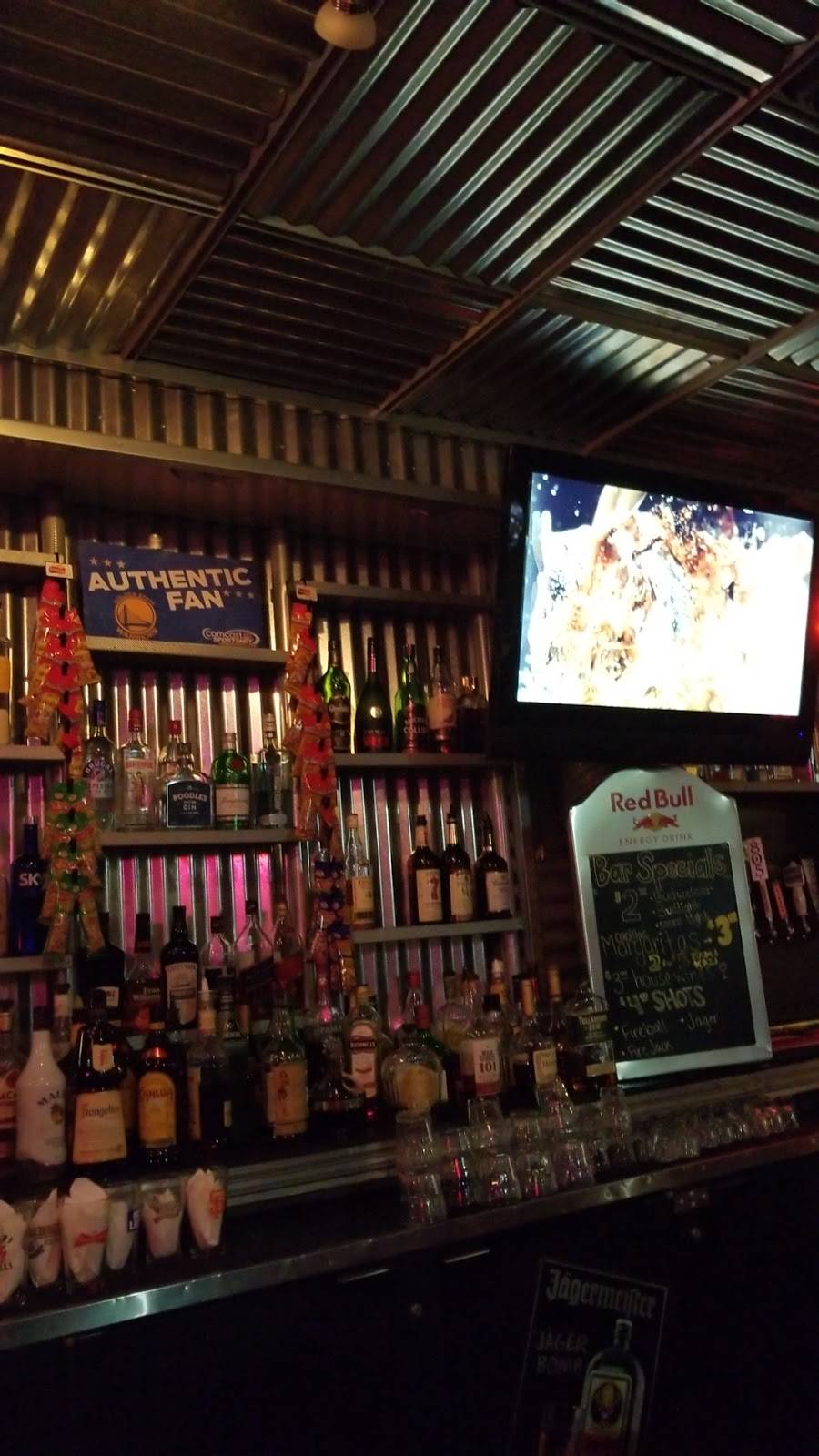 Georges Steakhouse Bar & Grill | restaurant | 1001 Kansas Ave, Modesto, CA 95351, USA | 2095244353 OR +1 209-524-4353