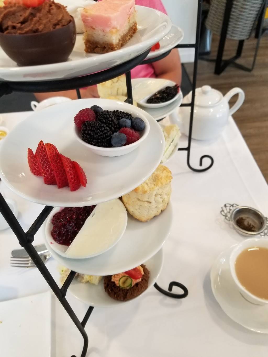 Tea At The White House | cafe | 35 Main St N Unit 1, Waterdown, ON L0R 2H0, Canada | 9056909987 OR +1 905-690-9987