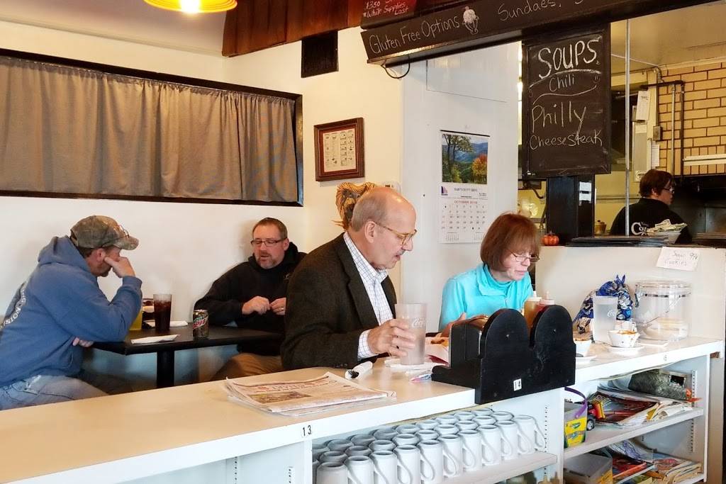 Country Grove Restaurant | restaurant | 322 Co Rd R R, Cedar Grove, WI 53013, USA | 9206686280 OR +1 920-668-6280