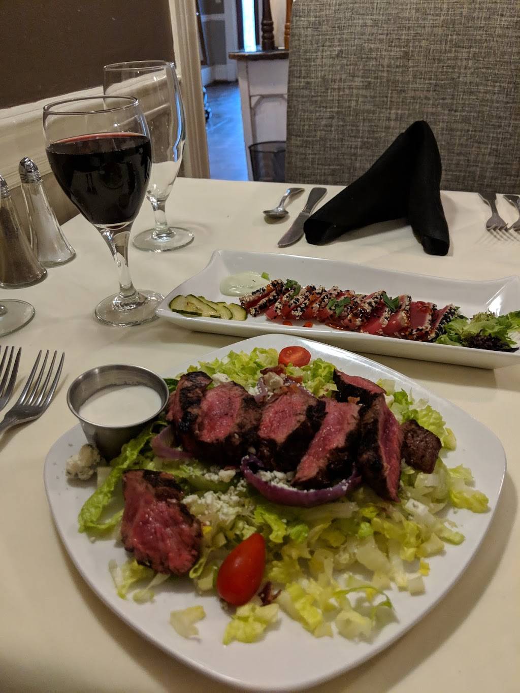 6th and Main | restaurant | 210 6th St, North Wilkesboro, NC 28659, USA | 3369031166 OR +1 336-903-1166