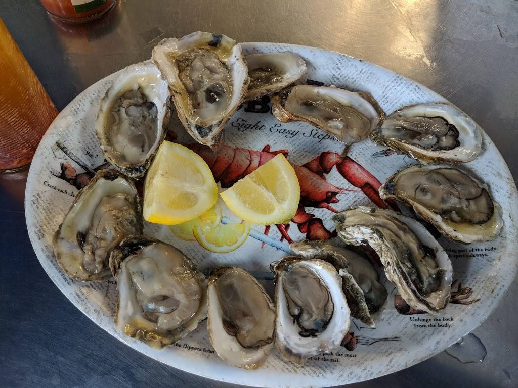 Casa Della Mozzarella | restaurant | 604 E 187th St, Bronx, NY 10458, USA | 7183643867 OR +1 718-364-3867