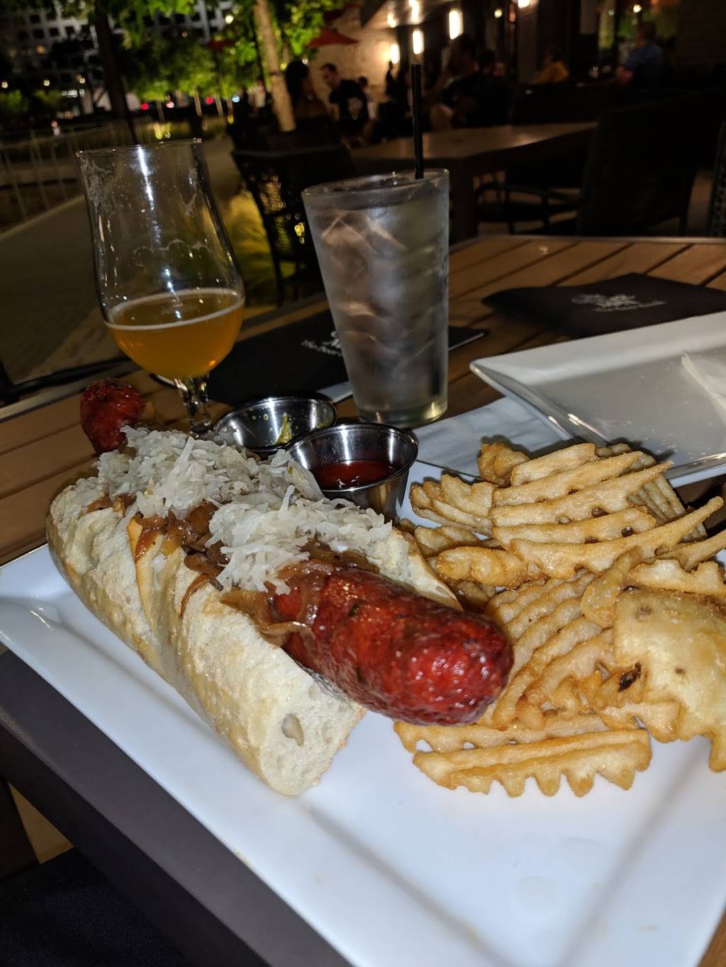 The Ginger Man | restaurant | 5250 N OConnor Blvd Suite 146, Irving, TX 75039, USA | 9726074227 OR +1 972-607-4227