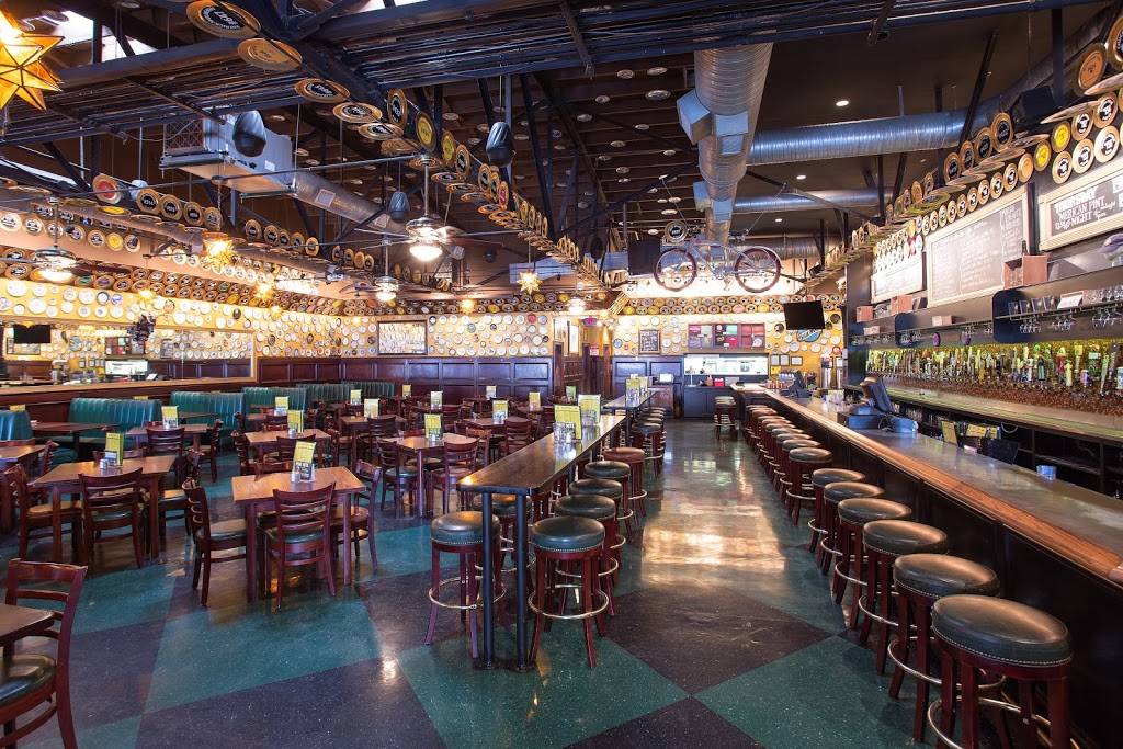 Flying Saucer Draught Emporium | restaurant | 931 Senate St, Columbia, SC 29201, USA | 8032562055 OR +1 803-256-2055