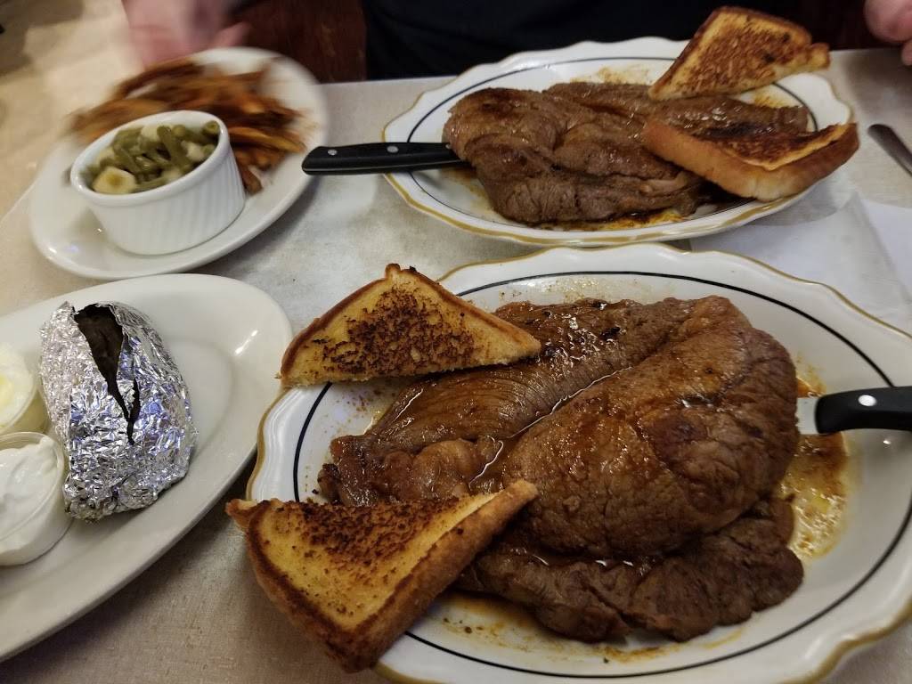 Elbow Room | restaurant | 310 E 8th St, Albert Lea, MN 56007, USA | 5073731836 OR +1 507-373-1836