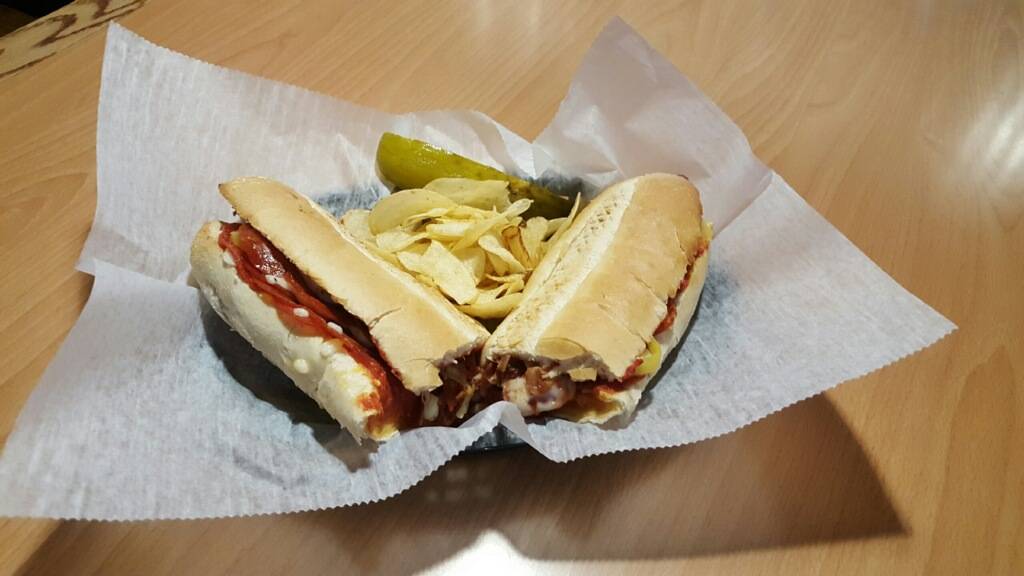 Mikeys Pizza | restaurant | 406 W Harding Rd, Springfield, OH 45504, USA | 9373981700 OR +1 937-398-1700