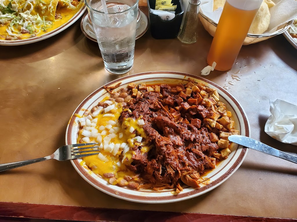 Sadies | restaurant | 5400 Academy Rd NE, Albuquerque, NM 87109, USA | 5058213388 OR +1 505-821-3388