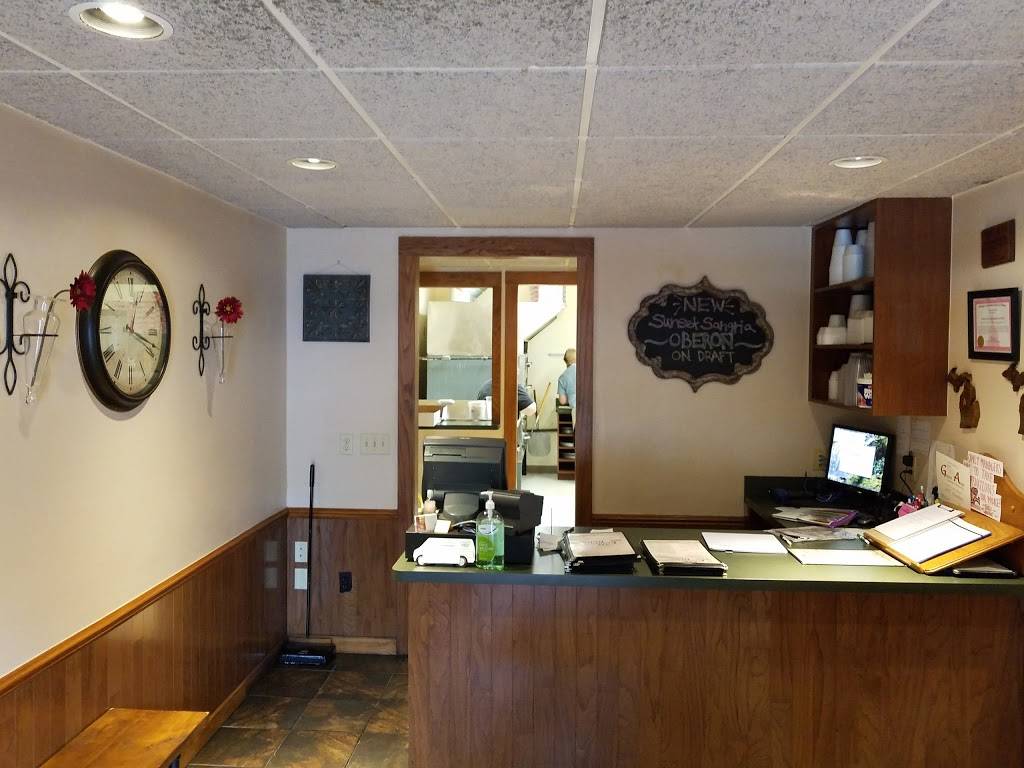 Francescos Bistro | restaurant | 1875 W Monroe Rd, St. Louis, MI 48880, USA | 9896812213 OR +1 989-681-2213