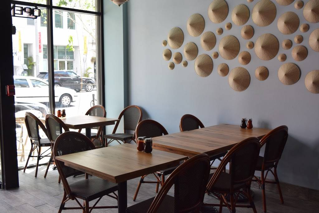 Bamboozle Cafe Downtown | restaurant | 516 N Tampa St, Tampa, FL 33602, USA | 8132237320 OR +1 813-223-7320