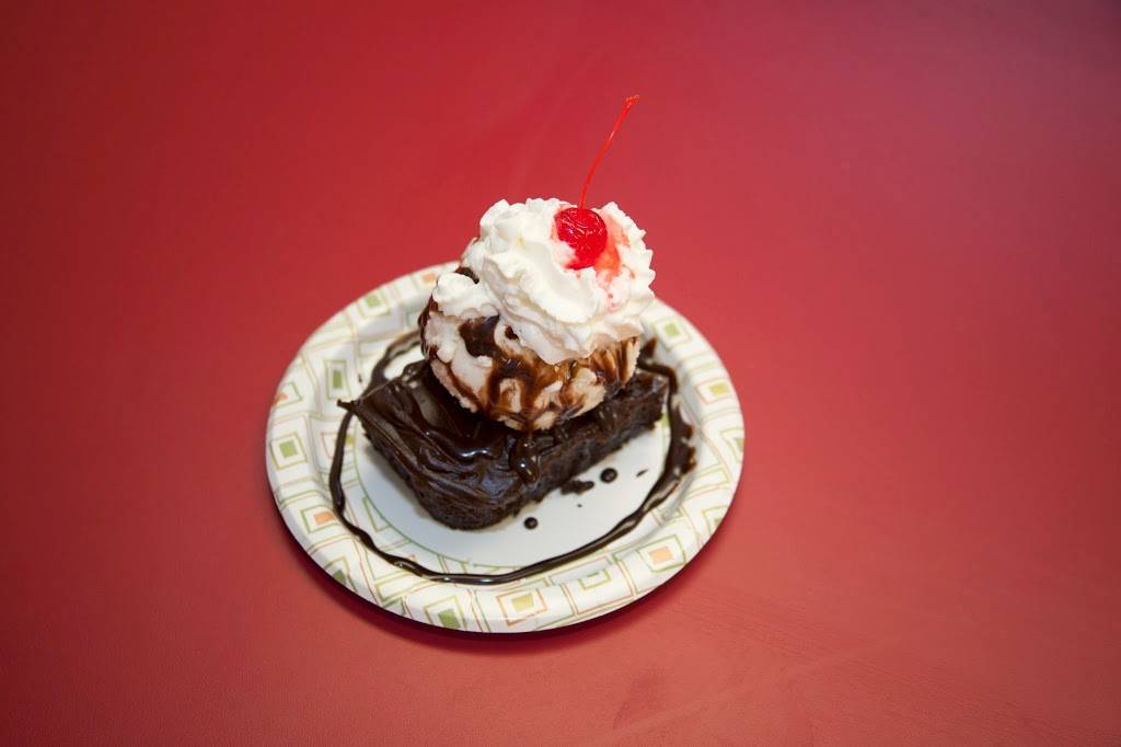 Big Olaf Creamery | restaurant | 8151 Lakewood Main St, Lakewood Ranch, FL 34202, USA | 9419070151 OR +1 941-907-0151