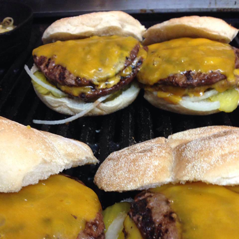 City Club Tavern & Grill | restaurant | 228 E Mill St, Plymouth, WI 53073, USA | 9204495239 OR +1 920-449-5239