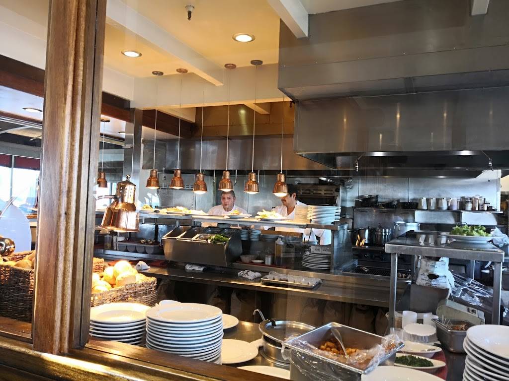 FireFish Grill | restaurant | 25 Municipal Wharf, Santa Cruz, CA 95060, USA | 8314235200 OR +1 831-423-5200