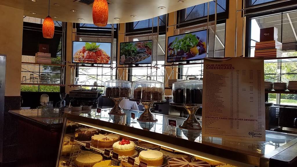 The Cheesecake Factory | restaurant | Town Center, 2015 Birch Rd, Chula Vista, CA 91915, USA | 6194212500 OR +1 619-421-2500