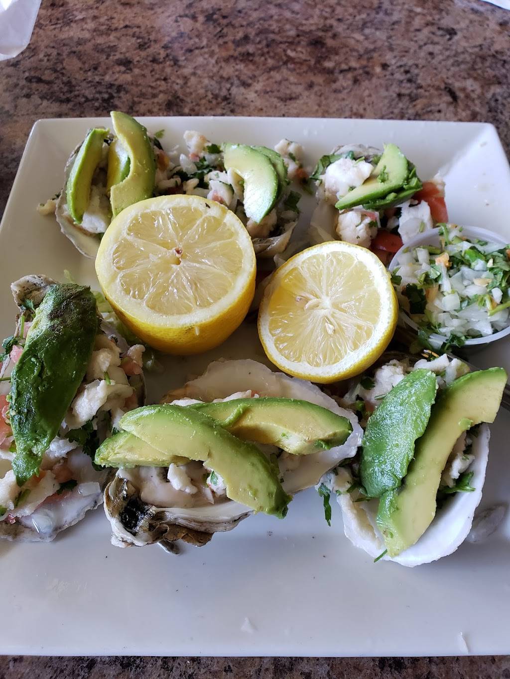 El Pescador | restaurant | 322 S Peck Rd, Santa Paula, CA 93060, USA | 8055258846 OR +1 805-525-8846