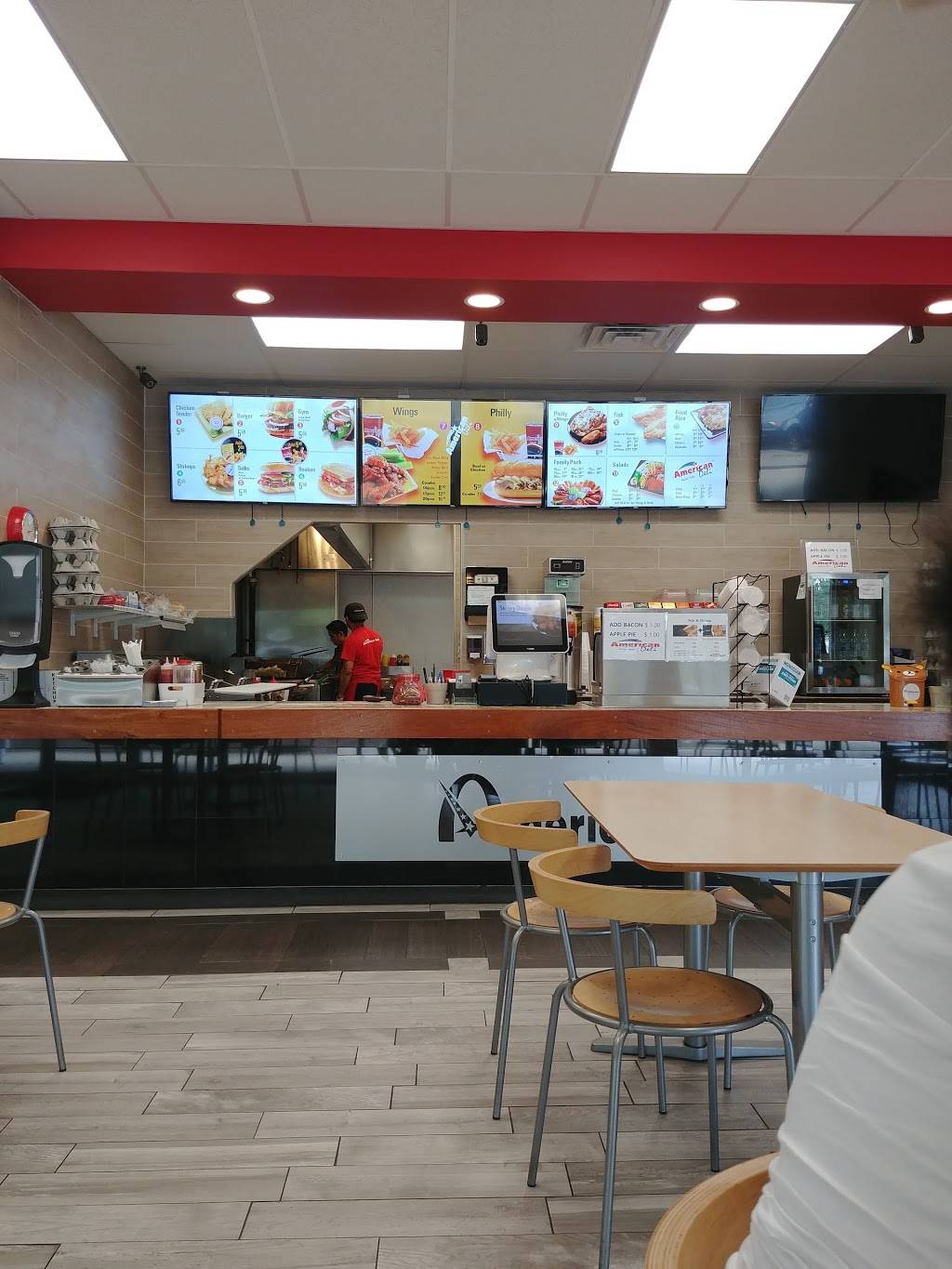 American Deli | restaurant | 3126 Milton Rd, Charlotte, NC 28215, USA | 9805851237 OR +1 980-585-1237