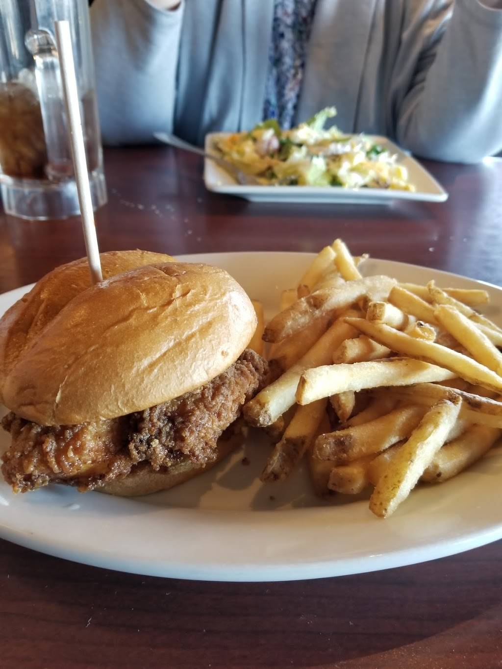 Ruby Tuesday | restaurant | 4525 Boardman-Canfield Rd, Canfield, OH 44406, USA | 3305337530 OR +1 330-533-7530