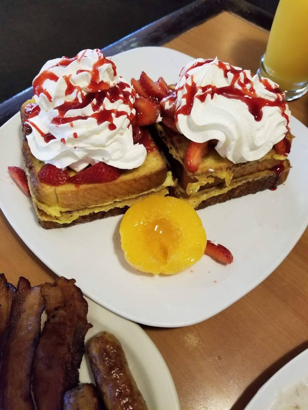 Mothers Day Restaurant | restaurant | 8815 Cermak Rd, North Riverside, IL 60546, USA | 7084420400 OR +1 708-442-0400