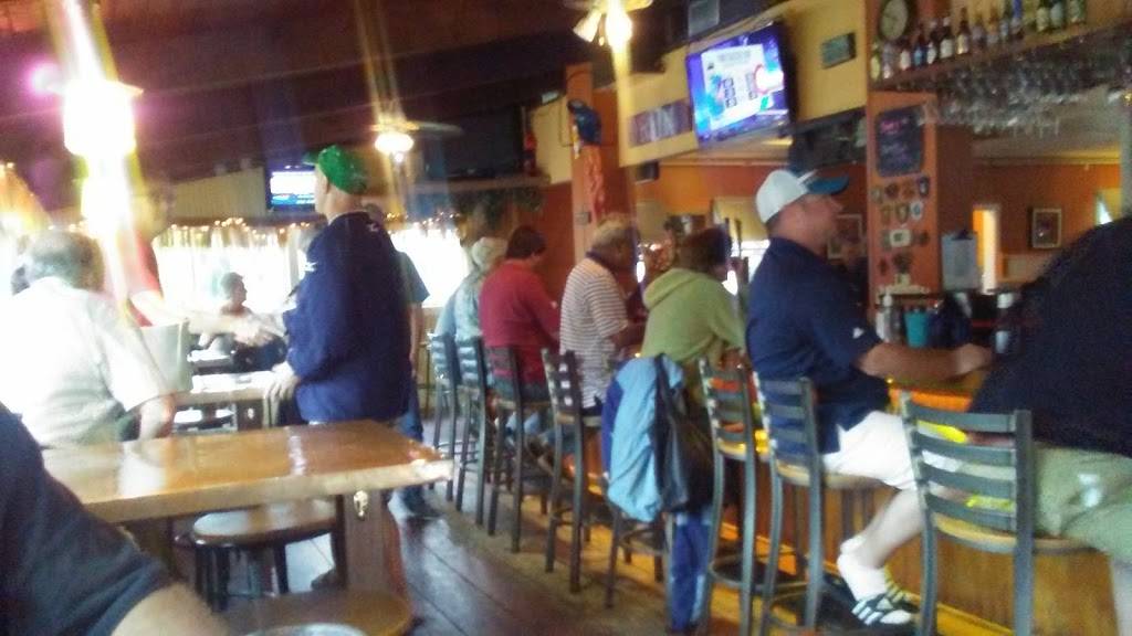 The Parrot Bar & Grill | restaurant | 1356 MA-28A, Bourne, MA 02532, USA | 5083563928 OR +1 508-356-3928