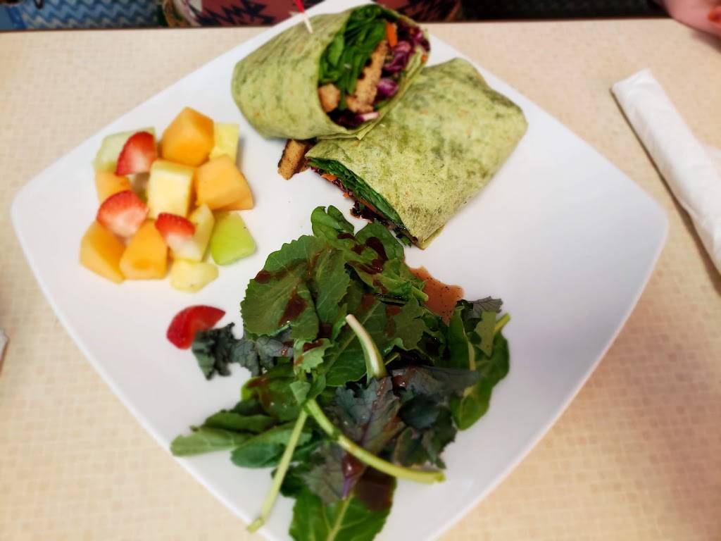 Lydias On Ludlow | restaurant | 329 Ludlow Ave, Cincinnati, OH 45220, USA | 5133813436 OR +1 513-381-3436